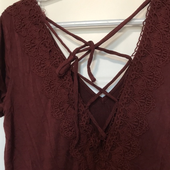 Burgundy corset back blouse - Picture 4 of 4